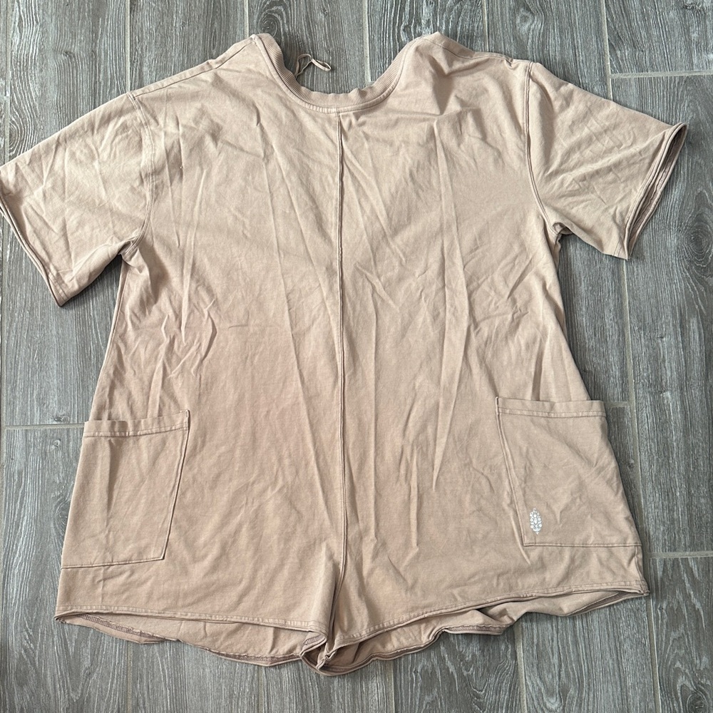 Free People FP Movement Tan Khaki Short Sleeve Romper with Pockets small NWOT